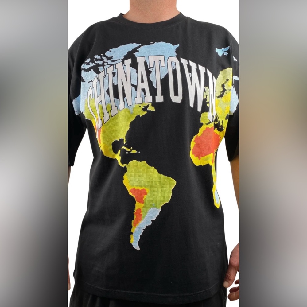 Men’s CHINATOWN TSHIRT SZ L USED NO RIPS OR STAINS